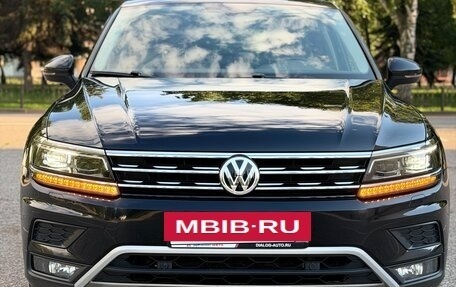 Volkswagen Tiguan II, 2018 год, 2 537 000 рублей, 4 фотография