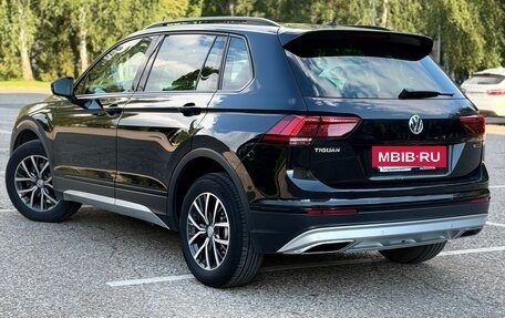 Volkswagen Tiguan II, 2018 год, 2 537 000 рублей, 8 фотография