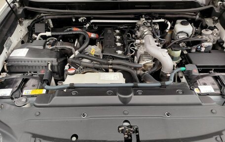 Toyota Land Cruiser Prado 150 рестайлинг 2, 2014 год, 3 100 000 рублей, 11 фотография
