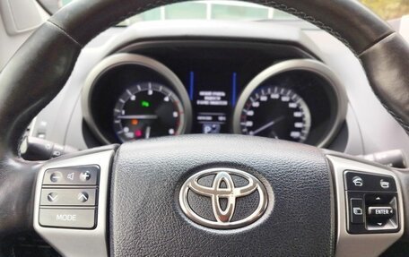 Toyota Land Cruiser Prado 150 рестайлинг 2, 2014 год, 3 100 000 рублей, 20 фотография