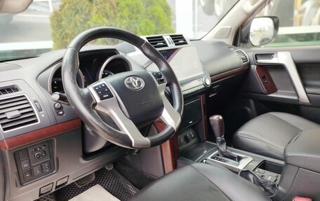 Toyota Land Cruiser Prado 150 рестайлинг 2, 2014 год, 3 100 000 рублей, 24 фотография