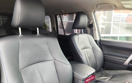Toyota Land Cruiser Prado 150 рестайлинг 2, 2014 год, 3 100 000 рублей, 25 фотография