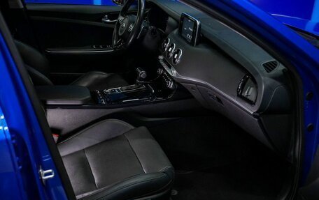 KIA Stinger I, 2019 год, 3 260 000 рублей, 13 фотография