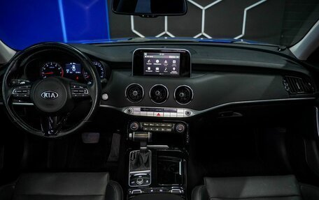 KIA Stinger I, 2019 год, 3 260 000 рублей, 12 фотография