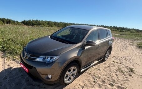 Toyota RAV4, 2014 год, 1 970 000 рублей, 1 фотография