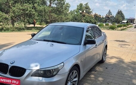 BMW 5 серия, 2005 год, 750 000 рублей, 2 фотография