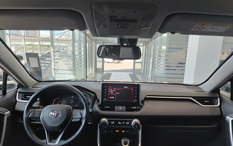 Toyota RAV4, 2020 год, 3 408 000 рублей, 17 фотография