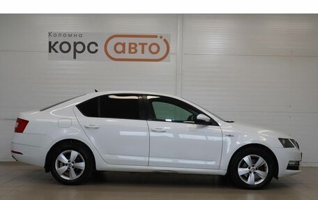 Skoda Octavia, 2018 год, 1 450 000 рублей, 4 фотография