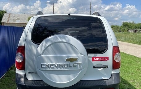 Chevrolet Niva I рестайлинг, 2016 год, 720 000 рублей, 4 фотография
