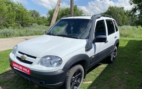 Chevrolet Niva I рестайлинг, 2016 год, 720 000 рублей, 5 фотография