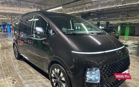 Hyundai Staria, 2023 год, 5 500 000 рублей, 2 фотография