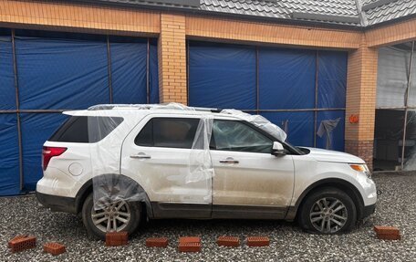 Ford Explorer VI, 2014 год, 800 000 рублей, 5 фотография