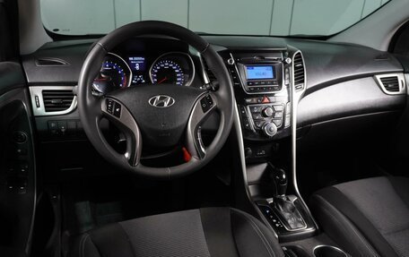 Hyundai i30 II рестайлинг, 2012 год, 899 000 рублей, 6 фотография