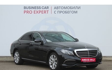 Mercedes-Benz E-Класс, 2019 год, 3 100 000 рублей, 3 фотография