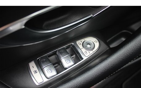 Mercedes-Benz E-Класс, 2019 год, 3 100 000 рублей, 24 фотография