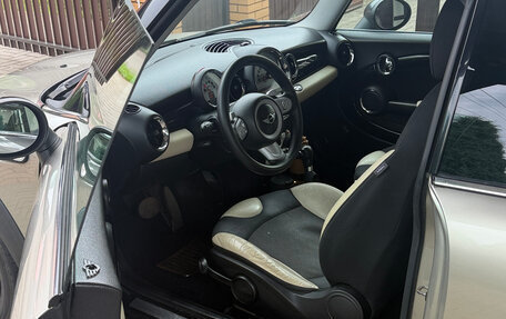 MINI Hatch, 2010 год, 890 000 рублей, 7 фотография