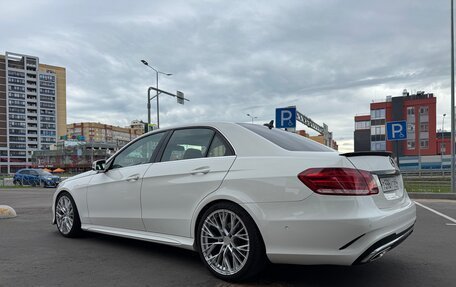Mercedes-Benz E-Класс, 2013 год, 2 200 000 рублей, 20 фотография