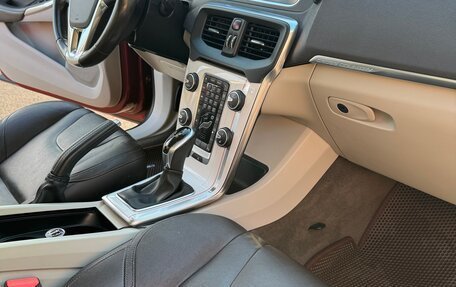 Volvo V40 II рестайлинг, 2015 год, 1 500 000 рублей, 20 фотография