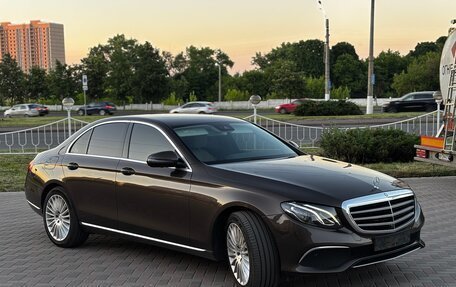 Mercedes-Benz E-Класс, 2016 год, 3 155 000 рублей, 9 фотография