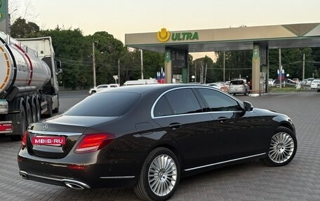 Mercedes-Benz E-Класс, 2016 год, 3 155 000 рублей, 6 фотография