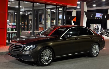 Mercedes-Benz E-Класс, 2016 год, 3 155 000 рублей, 23 фотография
