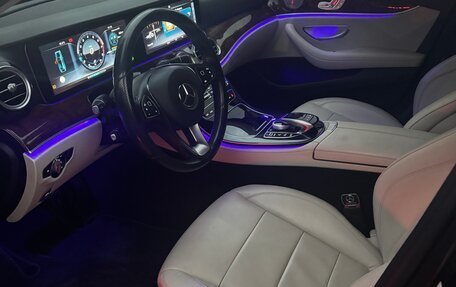 Mercedes-Benz E-Класс, 2016 год, 3 155 000 рублей, 28 фотография