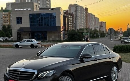 Mercedes-Benz E-Класс, 2016 год, 3 155 000 рублей, 25 фотография