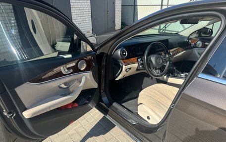 Mercedes-Benz E-Класс, 2016 год, 3 155 000 рублей, 37 фотография