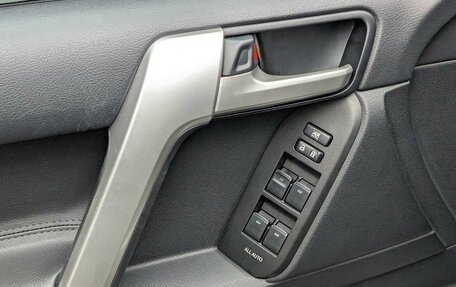 Toyota Land Cruiser Prado 150 рестайлинг 2, 2018 год, 4 597 000 рублей, 9 фотография