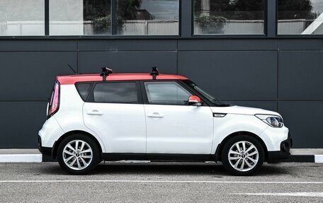 KIA Soul II рестайлинг, 2018 год, 1 739 000 рублей, 5 фотография