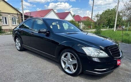Mercedes-Benz S-Класс, 2010 год, 1 750 000 рублей, 1 фотография