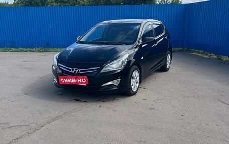 Hyundai Solaris II рестайлинг, 2016 год, 980 000 рублей, 3 фотография