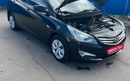 Hyundai Solaris II рестайлинг, 2016 год, 980 000 рублей, 18 фотография