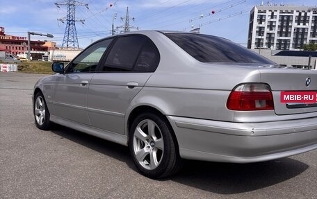 BMW 5 серия, 2002 год, 700 000 рублей, 3 фотография