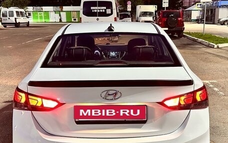 Hyundai Solaris II рестайлинг, 2018 год, 850 000 рублей, 5 фотография
