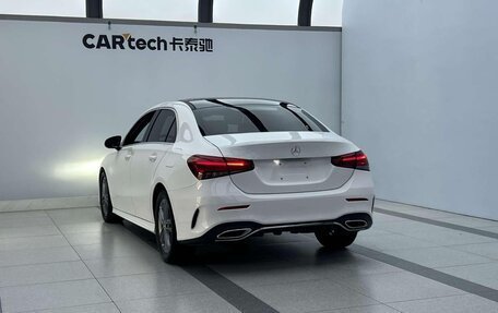 Mercedes-Benz A-Класс, 2022 год, 2 150 000 рублей, 4 фотография