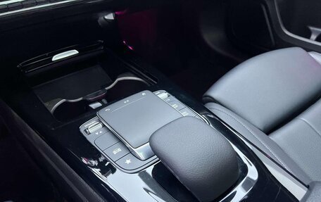 Mercedes-Benz A-Класс, 2022 год, 2 150 000 рублей, 11 фотография