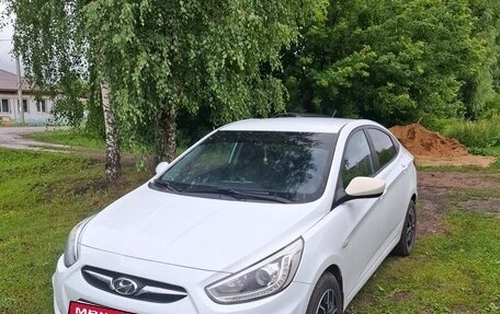 Hyundai Solaris II рестайлинг, 2013 год, 835 000 рублей, 2 фотография