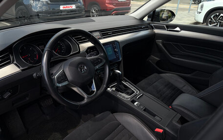 Volkswagen Passat B8 рестайлинг, 2019 год, 2 800 000 рублей, 8 фотография