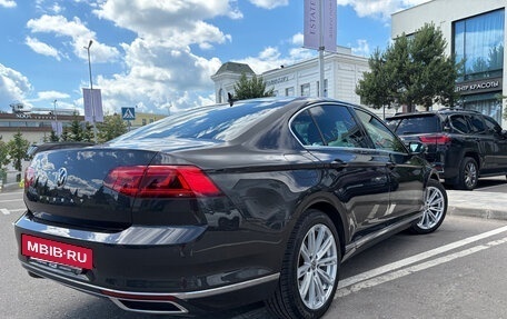Volkswagen Passat B8 рестайлинг, 2019 год, 2 800 000 рублей, 5 фотография