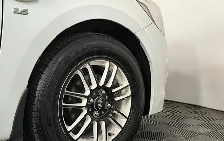 Hyundai Solaris II рестайлинг, 2014 год, 970 000 рублей, 19 фотография