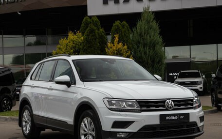 Volkswagen Tiguan II, 2020 год, 2 458 000 рублей, 2 фотография