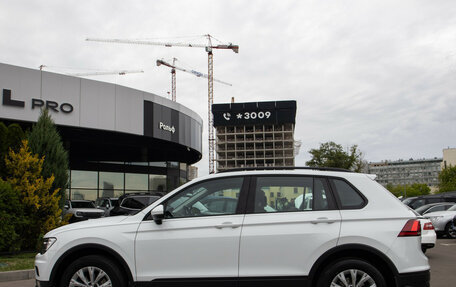 Volkswagen Tiguan II, 2020 год, 2 458 000 рублей, 7 фотография