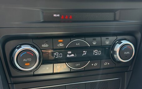 Mazda CX-4, 2023 год, 2 720 000 рублей, 14 фотография