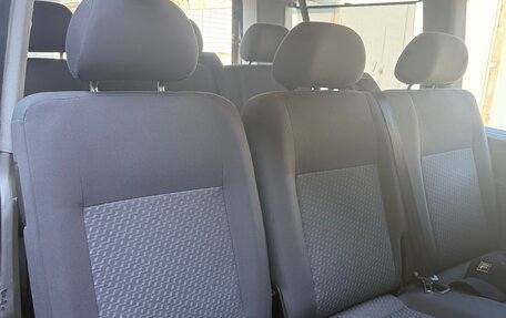 Volkswagen Caravelle T5, 2010 год, 1 200 000 рублей, 6 фотография