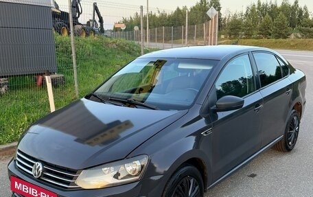 Volkswagen Polo VI (EU Market), 2018 год, 747 000 рублей, 2 фотография