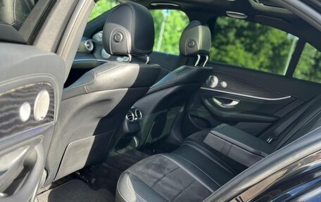 Mercedes-Benz E-Класс, 2018 год, 4 150 000 рублей, 9 фотография