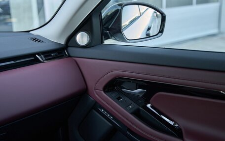 Land Rover Range Rover Evoque II, 2025 год, 6 599 900 рублей, 21 фотография