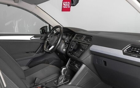 Volkswagen Tiguan II, 2021 год, 2 768 500 рублей, 7 фотография