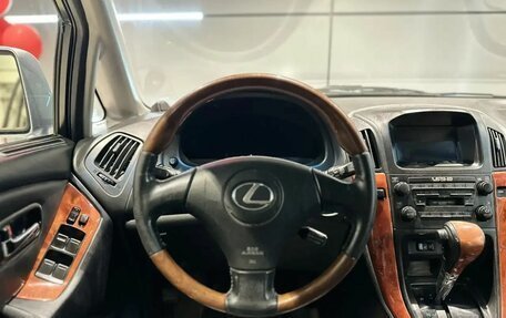 Lexus RX IV рестайлинг, 2001 год, 780 000 рублей, 12 фотография
